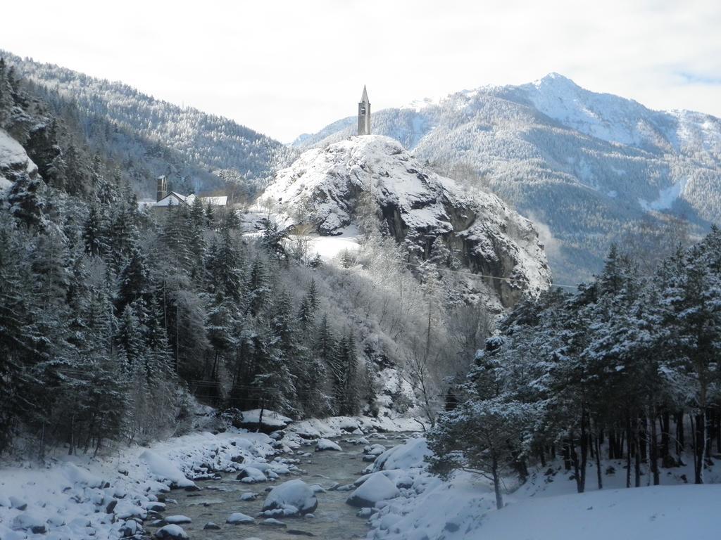 Gite Auberge Les Terres Blanches De Meolans Buitenkant foto